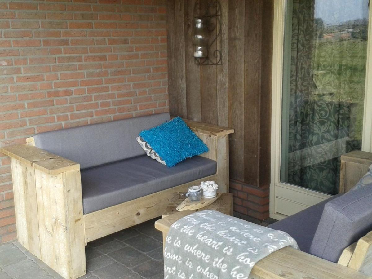 Peaceful Holiday Home With Roofed Terrace Geesteren  Exterior photo